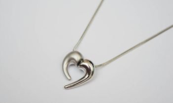 elephant teath shape pendant