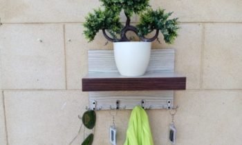 wall mounted Key Rack contrast