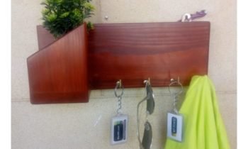 Stylish wall mounted key rack Wood