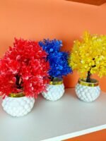 Pack of 3 Artificial Plants Durable white Plastic with a golden accent - Image 2